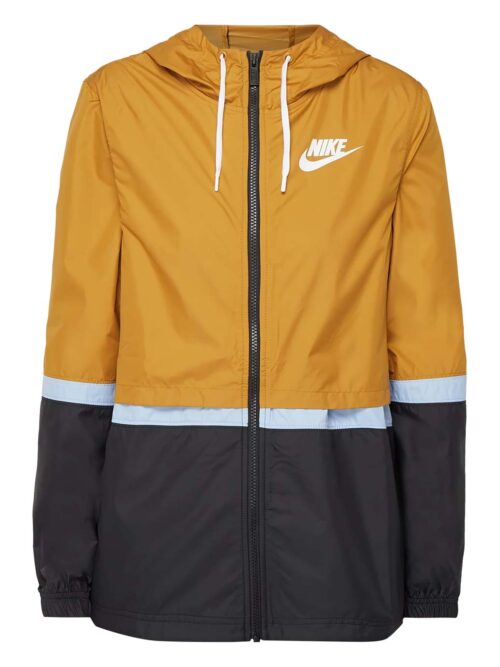 Maternity nursing short sleeve top with button detail